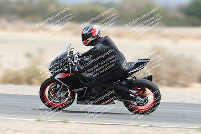 media/May-05-2025-Moto Forza (Mon) [[3c1838c5e5]]/2-B Group/Session 3 (Panning Test Turn 14 Inside)/